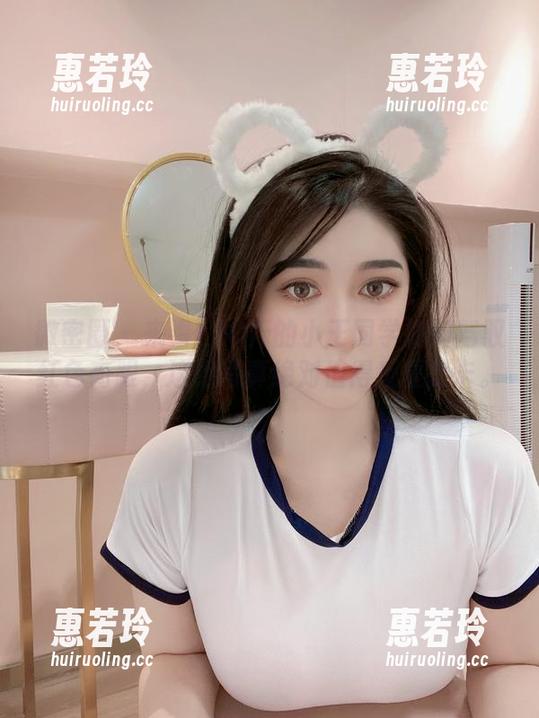 120斤的小王同学 微密圈 - 来看120斤的小王同学如何驾驭红色高跟,这组写真绝对值得反复打卡。