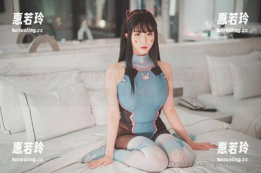 免费品鉴Bomi(普美)的[BLUECAKE]迷你比基尼照片，不用怕心动，反正又不收费，哈哈！