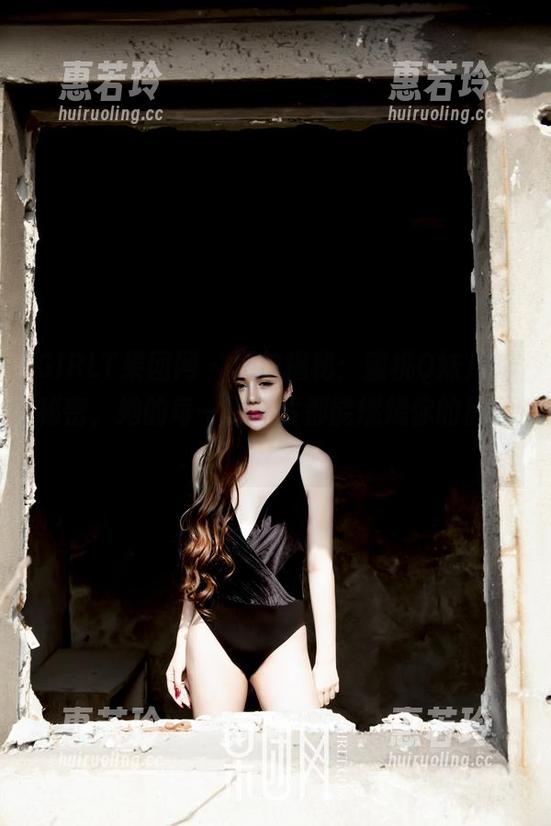 GIRLT果团网-蜜桃Q妹儿 GIRLT果团网 - 私拍揭秘:蜜桃Q妹儿的秘密,她的每一张照片都能燃烧你的屏幕!