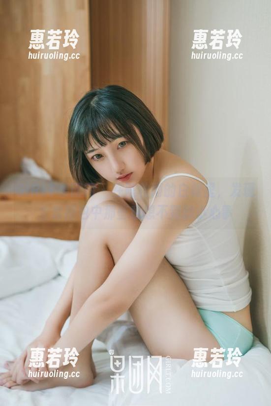 GIRLT果团网-陈秋雨 GIRLT果团网 - 在陈秋雨的白裙里,发现全套图包中那些意想不到的小心事