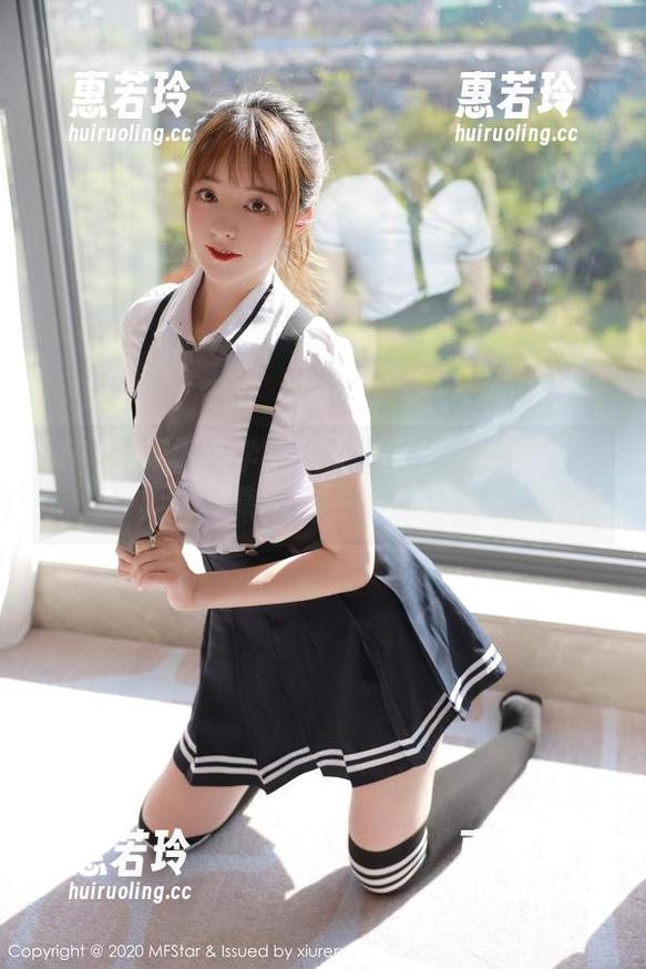 MFStar模范学院 - 温柔的奶瓶子与她的美脚合集：每一步都是艺术