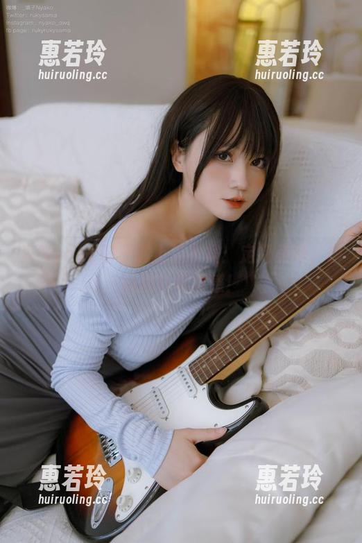 Nyako喵子 当Nyako喵子遇上连衣裙:定制美丽,瞬间提升幸福感!