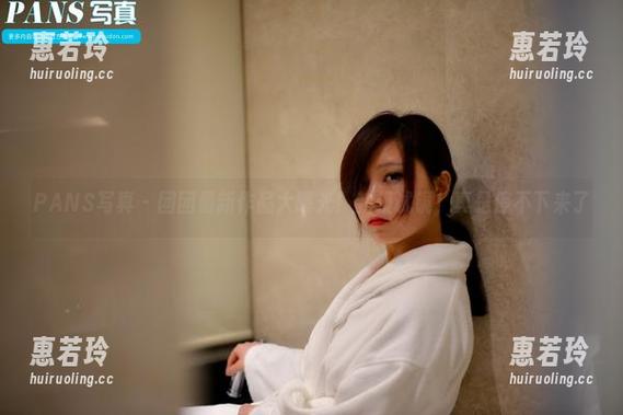 PANS写真-团团 PANS写真 - 团团最新作品大曝光!新模试镜,真是停不下来了