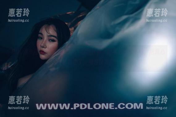 PDL潘多拉-梦心玥 PDL潘多拉 - 原图里的梦心玥极致优雅,这礼服调子真好,把我心都勾走了,图包快来!