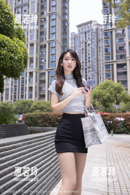 Xiuren秀人网-z杯悠悠 Xiuren秀人网 - 眼镜里的z杯悠悠:合集更新,告诉你光影的秘密