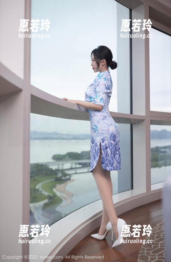 Xiuren秀人网-伊小七MoMo Xiuren秀人网 - 与众不同的高跟鞋:伊小七MoMo高清图册等你来翻阅!