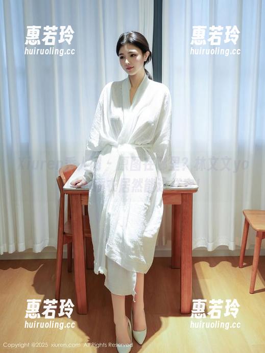 Xiuren秀人网-林文文yooki Xiuren秀人网 - 原图在哪里?林文文yooki的睡衣居然能这样穿!