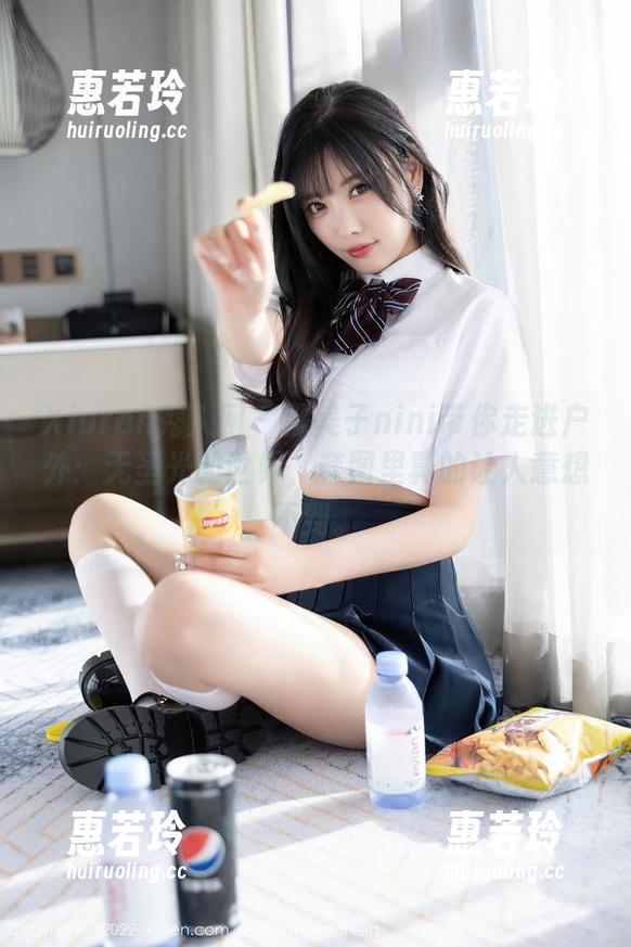 Xiuren秀人网 - 糯美子nini带你走进户外：无圣光的世界，套图里真的让人意想不到。