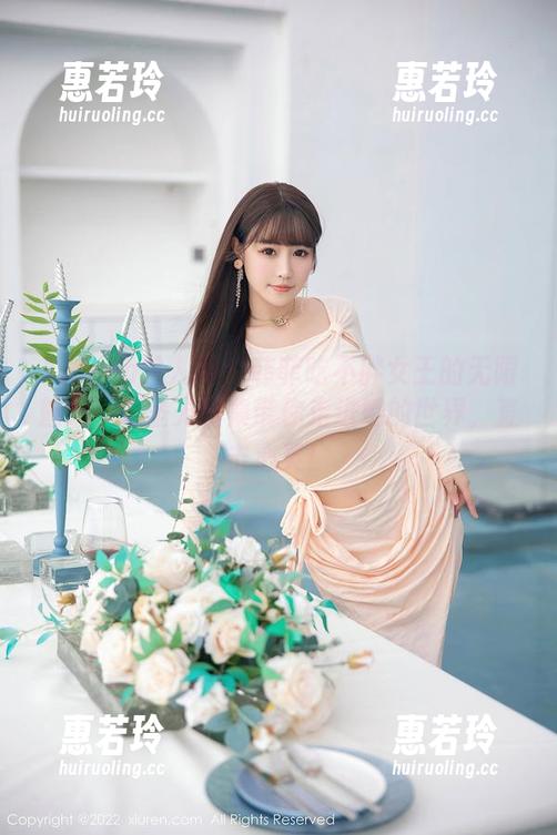 Xiuren秀人网-菲菲吃不胖 Xiuren秀人网 - 菲菲吃不胖女王的无限魅力,无圣光图集带你走进她的世界,直击心灵!