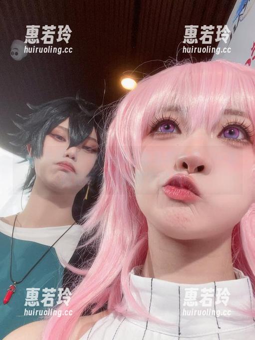 绳结与网袜：Wendy的写真作品，一场视觉与幽默的奇妙碰撞！