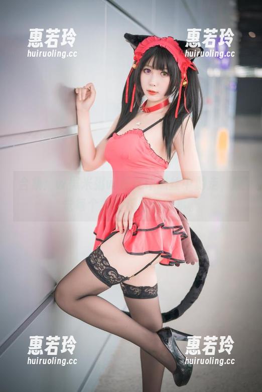 合集：w黑米粥w在女仆黑丝中游走，感觉每个角度都藏着故事。