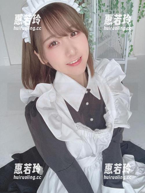 作品分享来了！空姐けん研那微微的倩影，在阳光下泛着温暖的光泽。