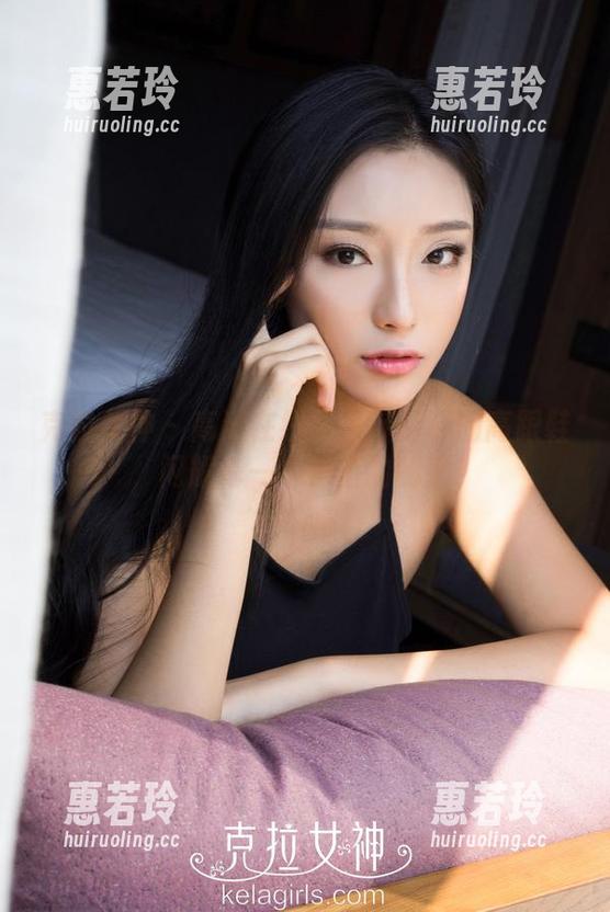 克拉女神 - 高清在线图集：菲菲的高跟鞋，闪耀每一个角落的秘密！