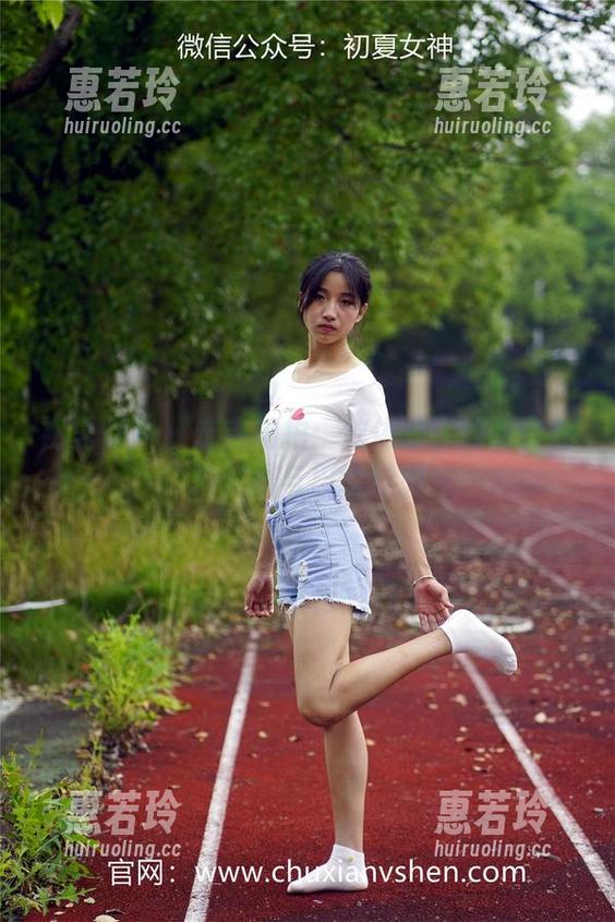 初夏女神-依依 初夏女神 - 走走拍拍:依依分享的那些私拍美图与思绪漫游