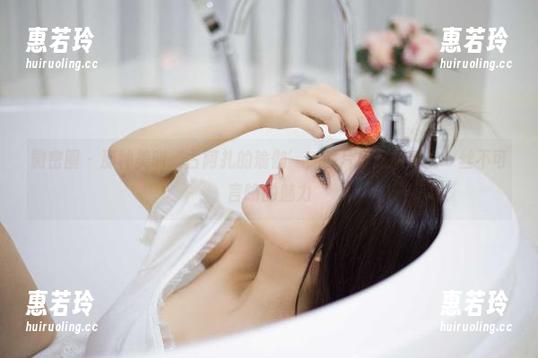 微密圈 - 那种美叫‘古阿扎的瑜伽’，照片里隐隐透出一丝不可言喻的魅力