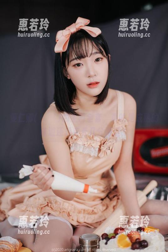 姜仁卿(강인경)的生日全套，真的是成熟的味道还是夹着几分青涩？