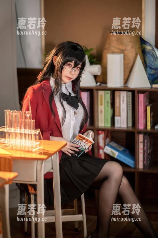 安食Ajiki 安食Ajiki图集里的小恶魔:笨拙得刚刚好,分享一份温暖