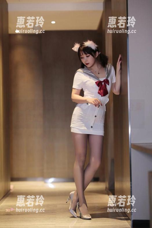 小女巫露娜 你没见过的小女巫露娜!超清晰空姐合集免费放出,搭配那种你知道的目光。