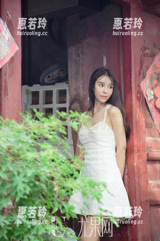 尤果网-颜亦汐 尤果网 - 豹纹下的颜亦汐:作品图集,感受那份野性与优雅的奇妙平衡