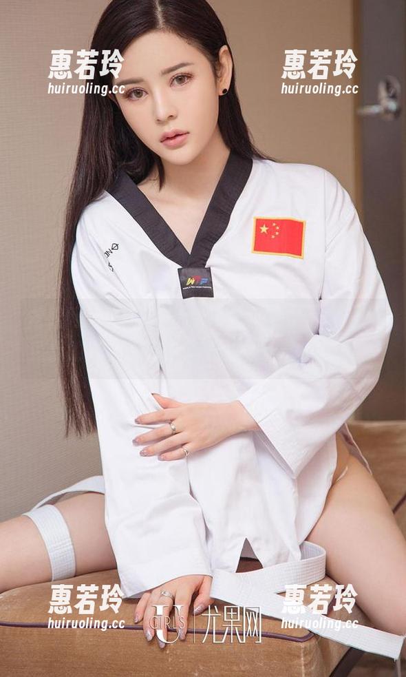 尤果网爱尤物 - 田冰冰女仆图集，绝对是免费的福利，谁能拒绝这么可爱的眼神？