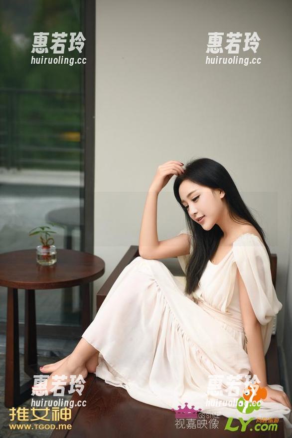 推女神 - 精选小九Vin：她居然把童话里的公主穿出了新高度！
