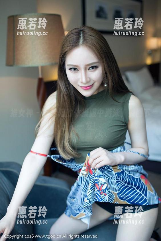 推女神-易阳 推女神 - 在易阳的体操服中游泳,原图下载来一发!