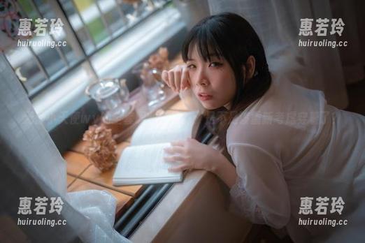 无颜小天使wy的全套职业装作品：是不是该重新考虑穿着了？