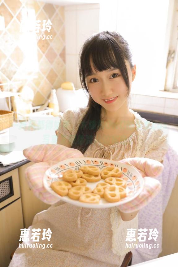一阵风都得嫉妒，木棉棉OwO的少女cos写真里藏着微风的秘密！