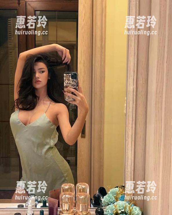 微密圈 - 油亮之下的李嘉欣97，看看这个美图合集，简直看得我眼花！