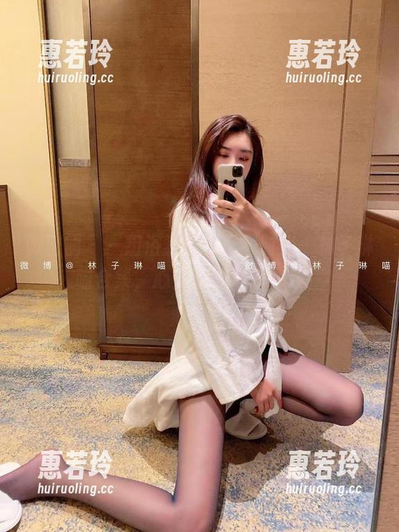 微密圈 - 一组浴缸里的悠闲时光，林子琳喵合集，心里默念再来一发！