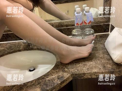 桃脱了 微密圈 - 桃脱了高清写真:女神的每一瞬间都像在低语,快来看看她在说什么!