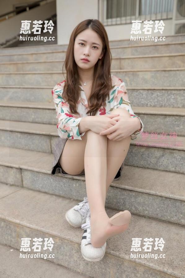 梦丝女神 - 王娇娇美腿写真全集，收集了所有‘腿’粉的心！
