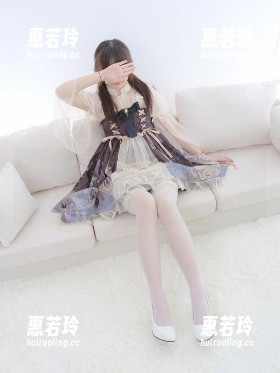 森萝财团 - JK白丝美少女图包登场！吸吸在铁轨边，这才是“冲上云霄”的正确打开方式，等你来下载！