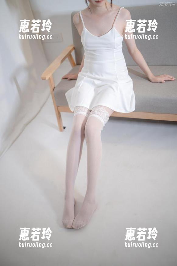 水手服&丝足：森萝财团最新写真集，玩味十足！