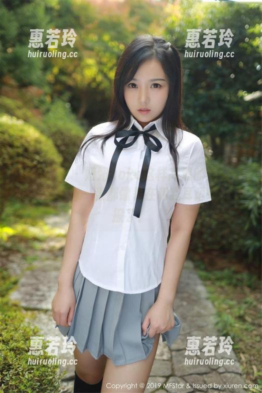 模范学院 - 妞妞koko这样高清的女孩壁纸，感觉每一张都像是在和我耳语呢，太撩了！