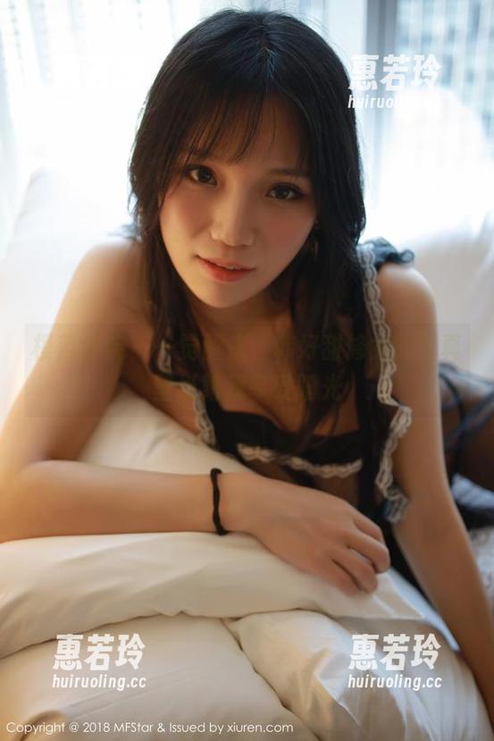 模范学院 - 一觉醒来，韩好甜修女的写真壁纸陪我享受阳光