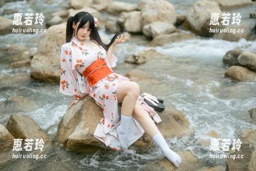 樱井宁宁 写真是樱井宁宁的专属,丝袜是她的秘密武器,能击溃任何审美疲劳!