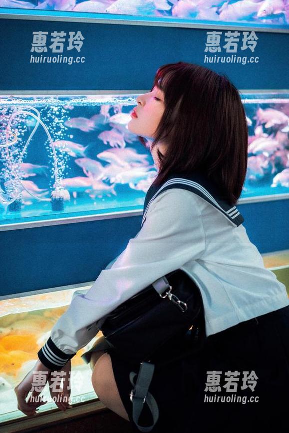 定制写真：就让河豚抚子给你展示居家比基尼的魅力！