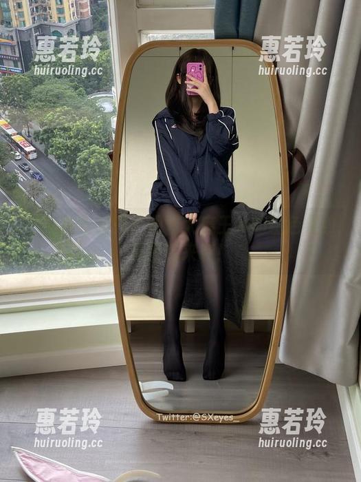 眼酱大魔王w 私房放松时光:眼酱大魔王w的粉色条纹袜图包来袭!