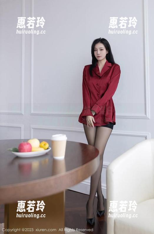秀人网 - z杯悠悠教你如何穿白衬衫：高清写真下载秒变神仙气！