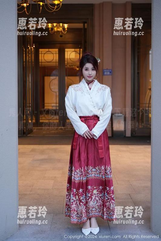 秀人网 - 文芮jeninfer妹妹：下载这个写真集，你的人生就多了一点小确幸！