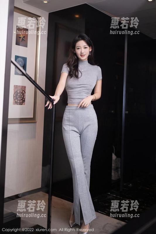 秀人网-林文文 秀人网 - 林文文黑丝分享,高清画质就是这么撩人,准备好你的心脏了吗?