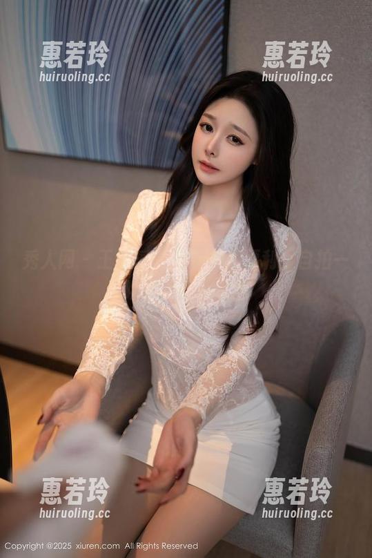 秀人网 - 王馨瑶yanni图集福利：自拍一瞬间，万千念想