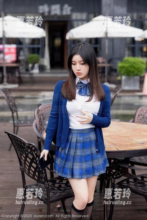 秀人网 - 因为糯美子mini，家政女仆制服也能撩到你！美图图集不过瘾，快来围观！