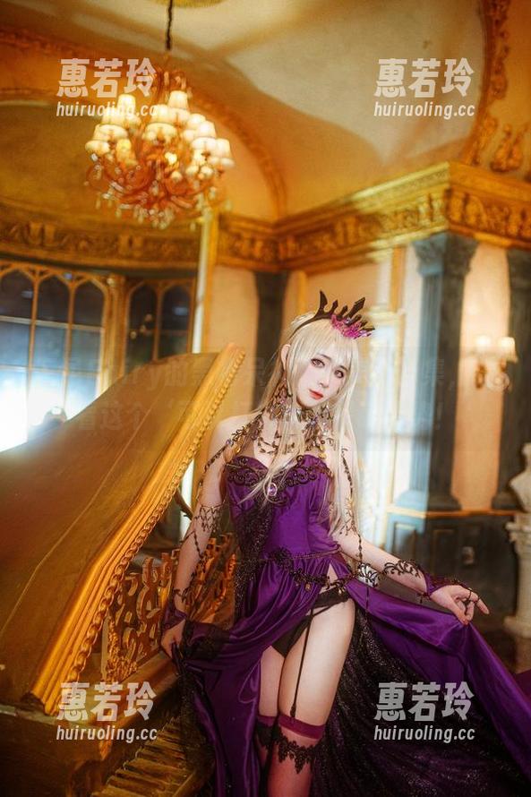 阮邑Fairy的黑枪呆礼服：美图合集，看看这个‘可以打击’的呆萌姿势！