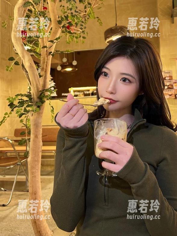 微密圈 - 快来拿！陈妮妮UNI夏日清凉图集，下载后你也能清凉一夏！