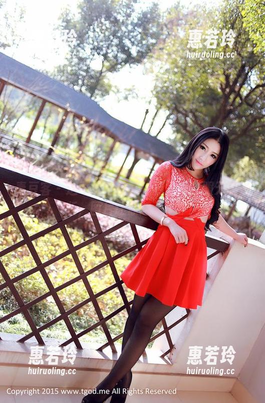 青豆客 - 这不是影视剧！杨上萱制服无圣光版，图片让你想入非非！